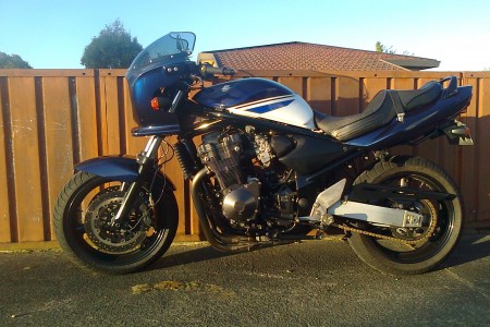 BANDIT with GS1000 bikini fairing