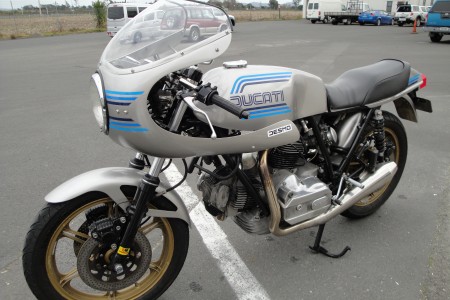 DUCATI 900SS